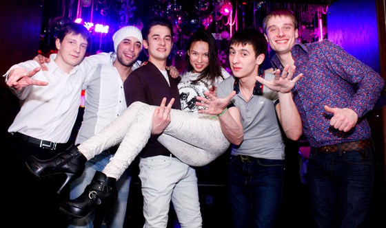 Студия: Люди